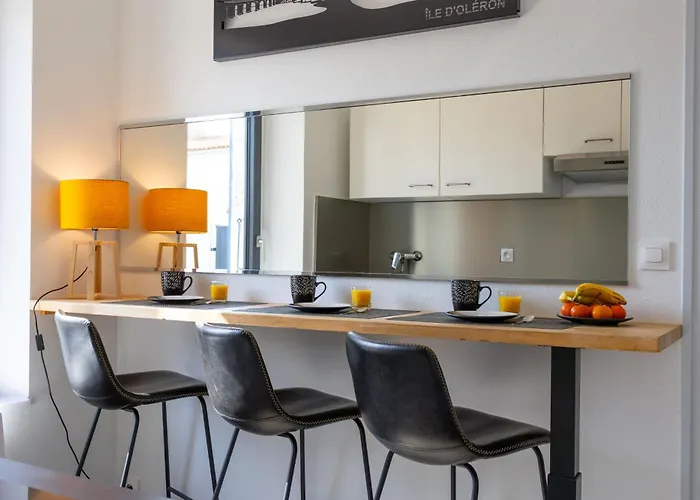 La Maison Du Pecheur La Cotiniere